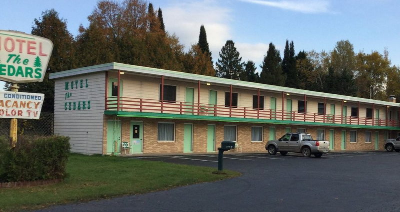 Cedars Motel - From Web Listing (newer photo)